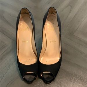 Christian Louboutin peep toe pumps size 40
